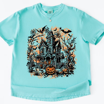 Vintage Haunted House Halloween Tee | Spooky Fall Graphic Shirt | Unisex Oversized Autumn T-Shirt